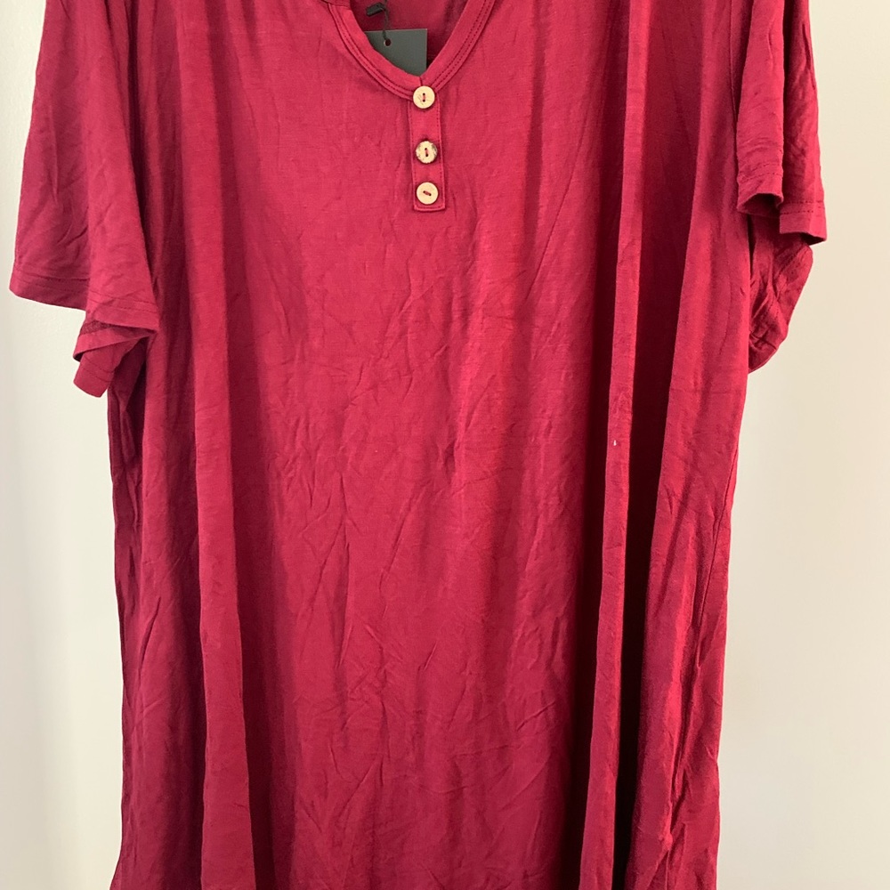 NWT ZYFMAILY Burgundy T-shirt